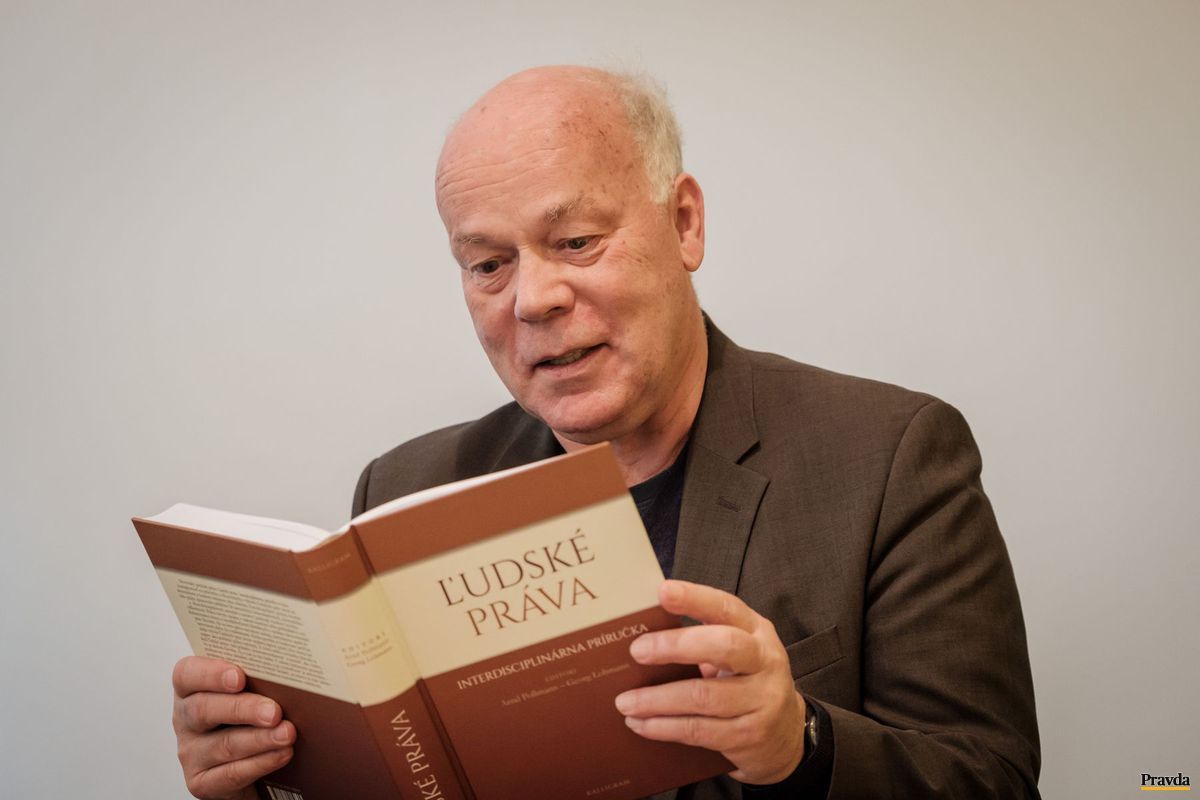 Georg Lohmann hovorí, že "ľudské práva...