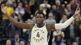 Boston opäť víťazne, kariérne maximum Oladipa pri triumfe Indiany