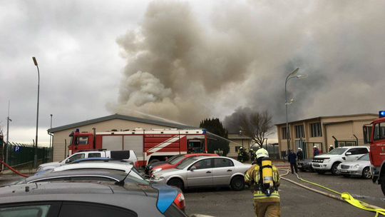 Výbuch na plynovej stanici v Rakúsku, hlásia jednu obeť a 60 zranených