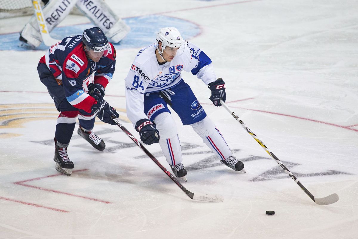 Francúzsky útočník Kevin Hecquefeuille a...