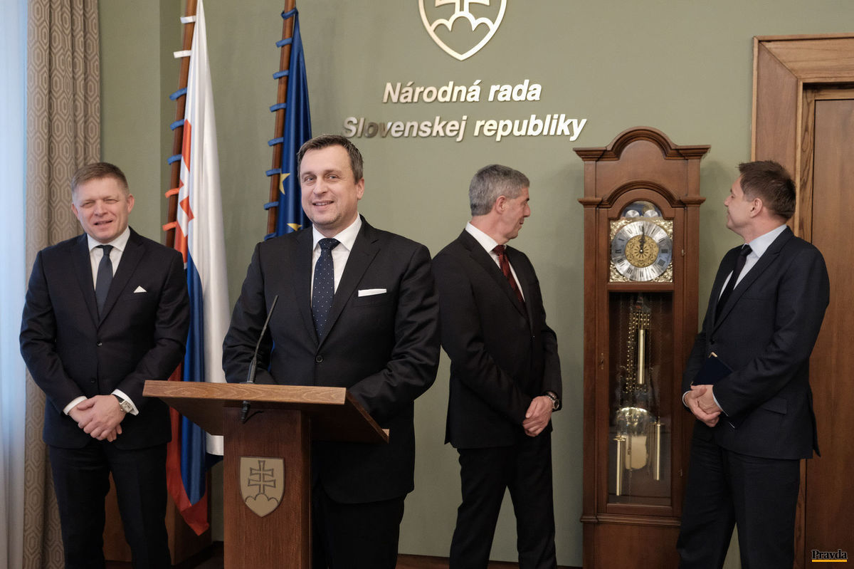 Predstavitelia vládnej koalície privítali...