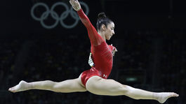 Už aj v Kanade. Tréner gymnastiek mal sexuálne zneužívať zverenkyne