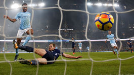 V Londýne zvlhol strelný prach, Manchester City s ďalšou výhrou