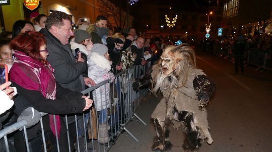 Pochod čertov v Piešťanoch.