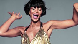 Topmodelka Naomi Campbell v reklame na novú kolekciu značky Versace.