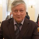 Ruský šachový veľmajster Anatolij Karpov.