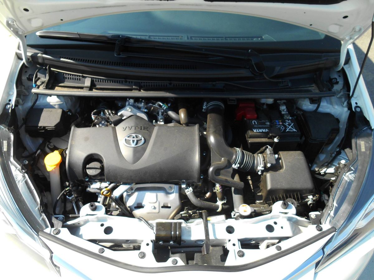 Motor dosahuje výkon 82 kW (111 k) a krútiaci...