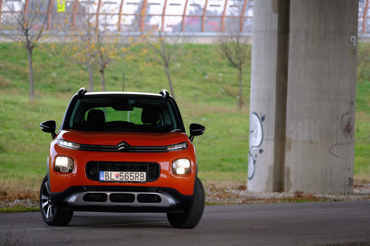 Z hľadiska rozloženia svetiel je Citroën...