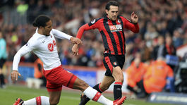 85 000 000 eur. Najdrahší obranca planéty bude hrať za Liverpool