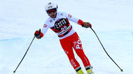 Poliakovi sa pri zjazde odopla lyža, dokončil ho na jednej. Vďaka Millerovi