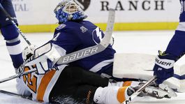 Sekera má zo súboja Slovákov prvý bod, Budaj sa zranil, premiéra Marinčina