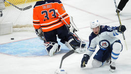 Daňo skóroval v prvom zápase od októbra, Tatar asistoval a Halák nedochytal