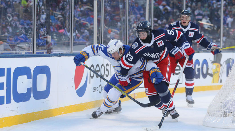 Center New Yorku Rangers Mika Zibanejad (93) v...