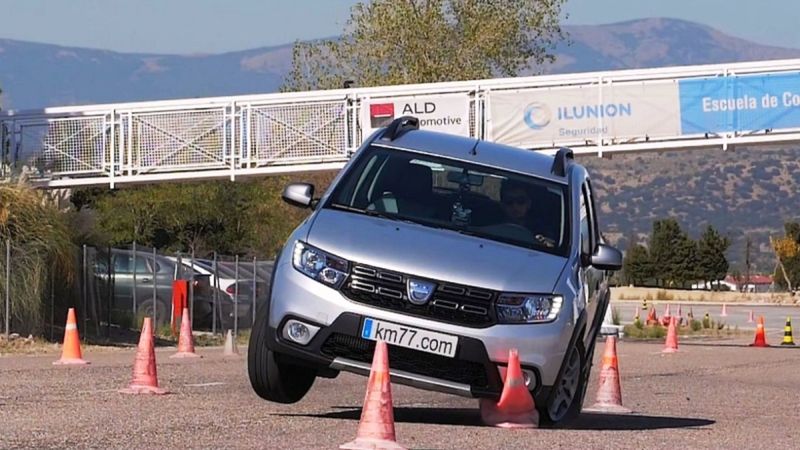 Zvýšené Sandero Stepway s trojvalcovým motorom...