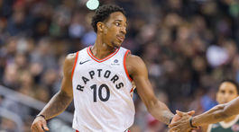 Utah opäť nadeľoval aj vďaka 40 bodom nováčika Donovana Mitchella, trojková šou Toronta