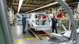 Čína zakázala výrobu 553 modelov áut! Kvôli spotrebe