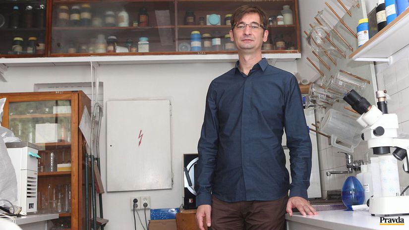 Slovenský chemik Ján Tkáč, ktorý získal pre...