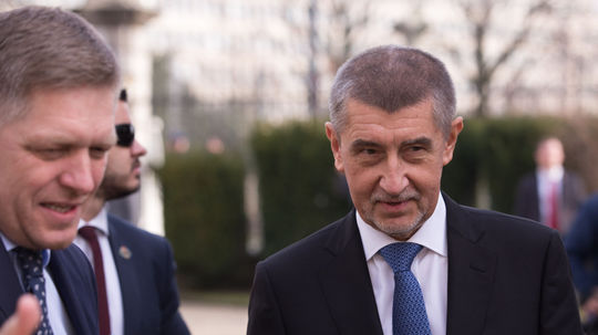 Predseda vlády SR Robert Fico a predseda vlády...