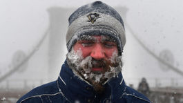 USA sa spamätávajú zo zimnej búrky. Sneh aj zabíjal