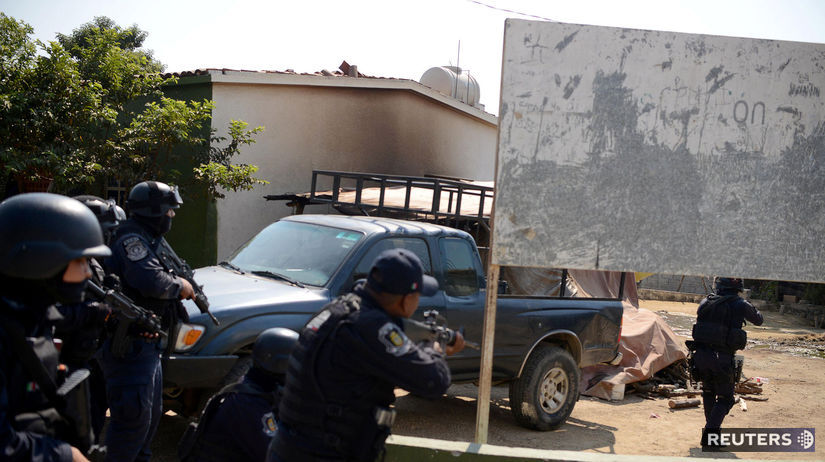 mexiko, policajti, zasah, policia, prestrelka