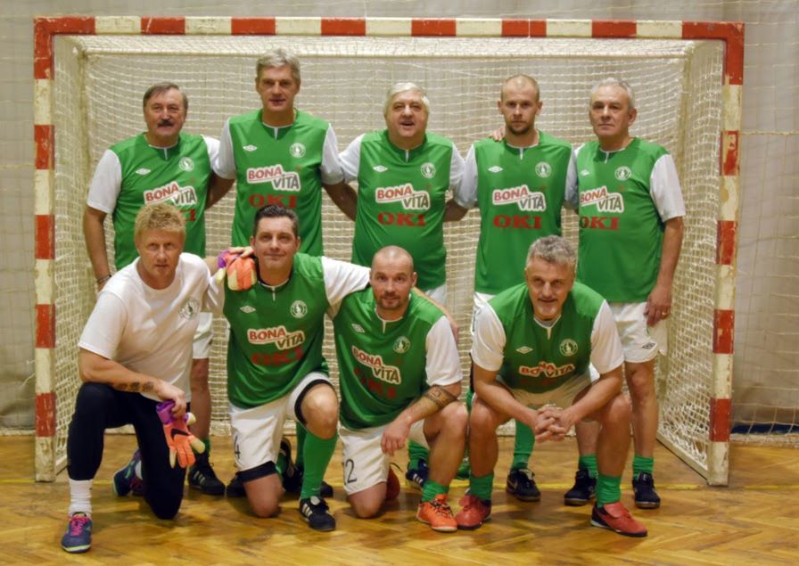 Starí páni Bohemiansu. Patrik Dobiaš je v...