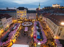 vianocne trhy, bratislava 2017, advent,
