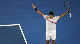 16. raz v top 16. Federera čaká v osemfinále rozbehnutý Maďar