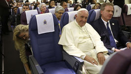 Pápež sa ospravedlnil za výroky obraňujúce čilského biskupa