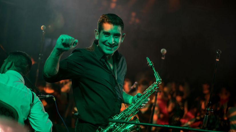 Vystúpenie na beánii SZU. Roztancovali aj dekanov.