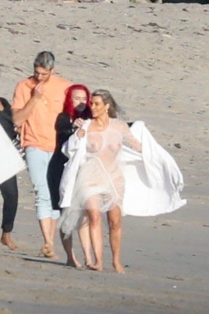 Televízna celebrita Kim Kardashian fotila v...
