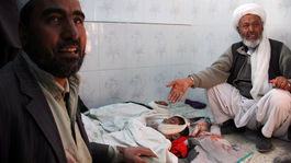 V Afganistane zabil Taliban šesť detí a muža