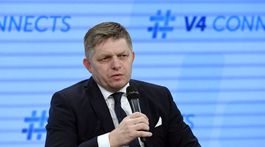 Fico: Slovensko ani V4 myšlienku lídrov volebných kandidátok nepodporia