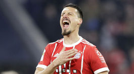 Bayern rozstrieľal Hoffenheimom, v Dortmunde ratovali domáci bod v 90. minúte