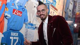 Prekonal v ňom Maradonov rekord, Hamšík daroval svoj dres múzeu