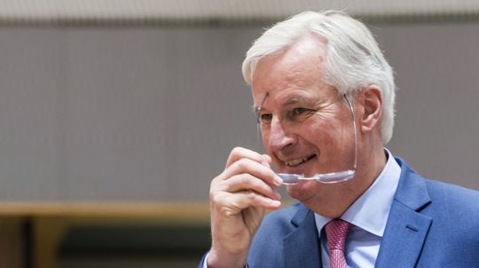 Barnier: Dohodu o brexite je reálne očakávať o šesť až osem týždňov