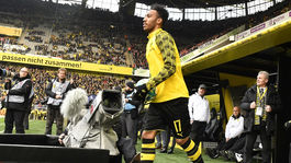 Dortmund váhal, Aubameyanga by však do Arsenalu mal pustiť. V hre je aj Giroud