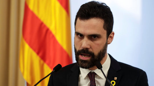 Katalánsky parlament odložil hlasovanie o novom premiérovi
