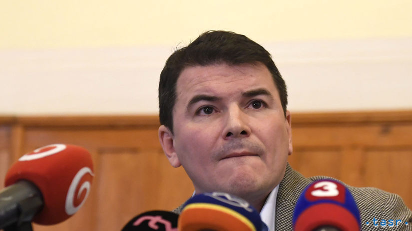 Riaditeľ Univerzitnej nemocnice Louisa Pasteura...