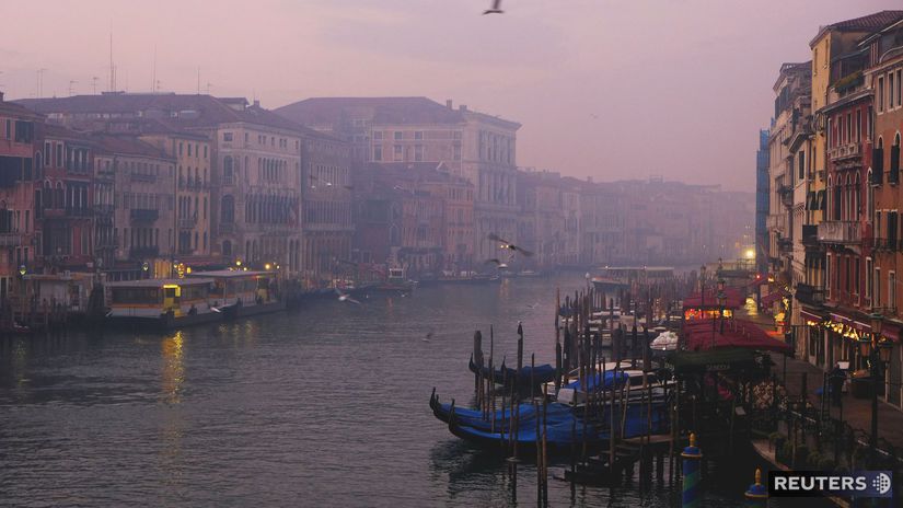 Benátky, gondoly, kanál, Taliansko