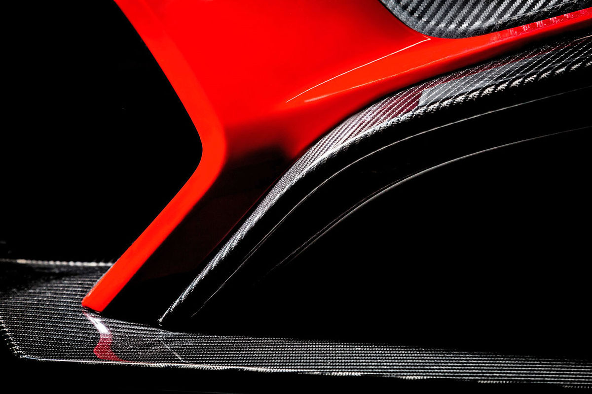 Množstvo karbónu naznačuje, že nové Zenvo bude...