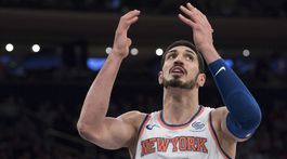 Ďalšia prehra Clevelandu, Porziňgis do konca sezóny mimo hry