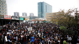 Izrael sa dohodol s OSN o presídlení migrantov, potom dohodu pozastavil