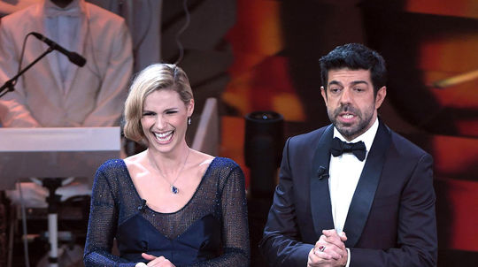  Michelle Hunziker a Pier Francesco Favino...