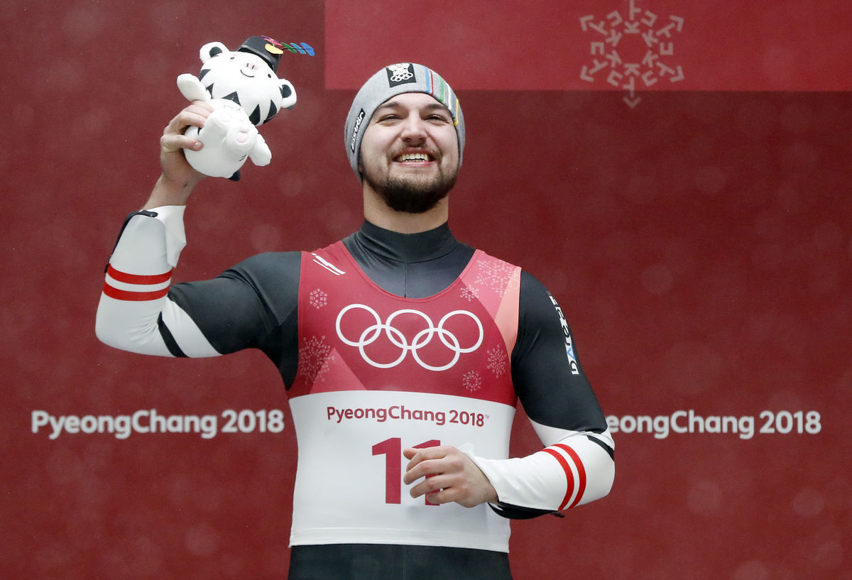 Senzačný víťaz súťaže sánkarov David Gleirscher...