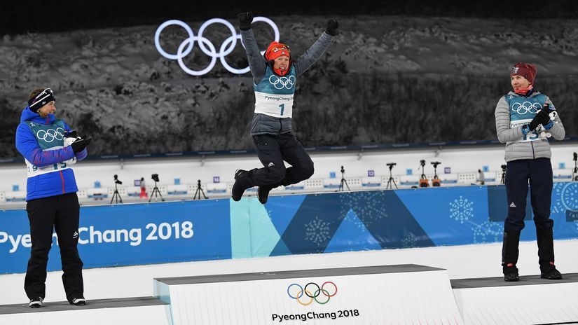 Na stupni víťazov po biatlonovej stíhačke: v...