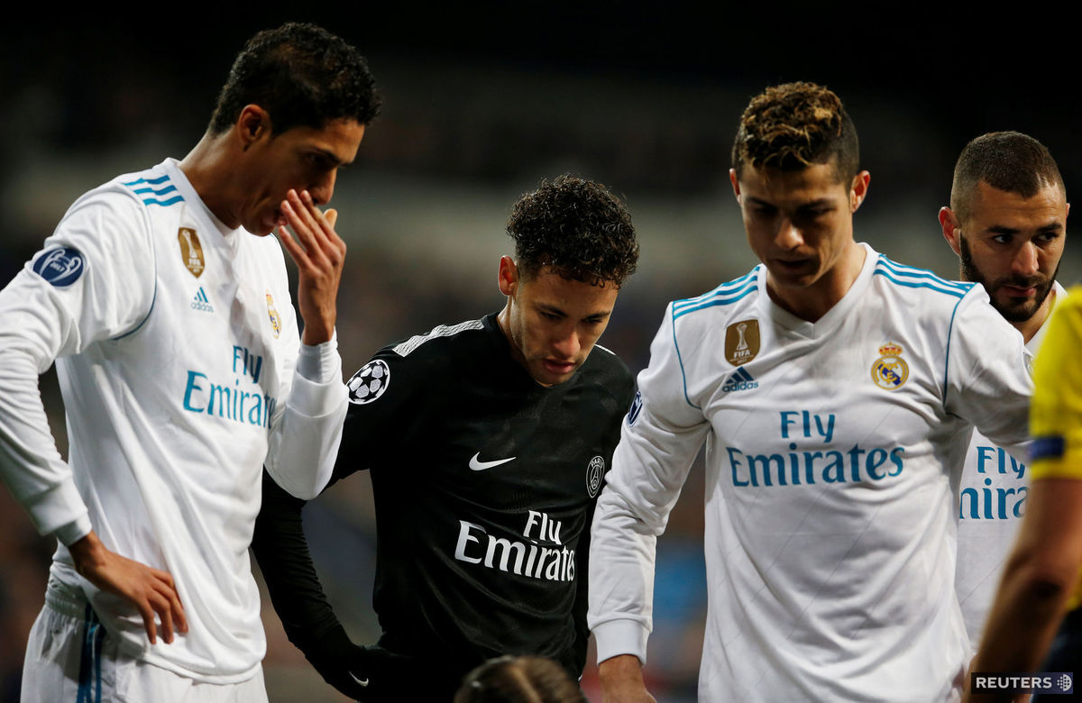 Cristiano Ronaldo a Raphael Varane z Realu...