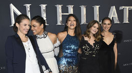 Tuva Novotny, Tessa Thompson, Gina Rodriguez, Jennifer Jason Leigh a Natalie Portman