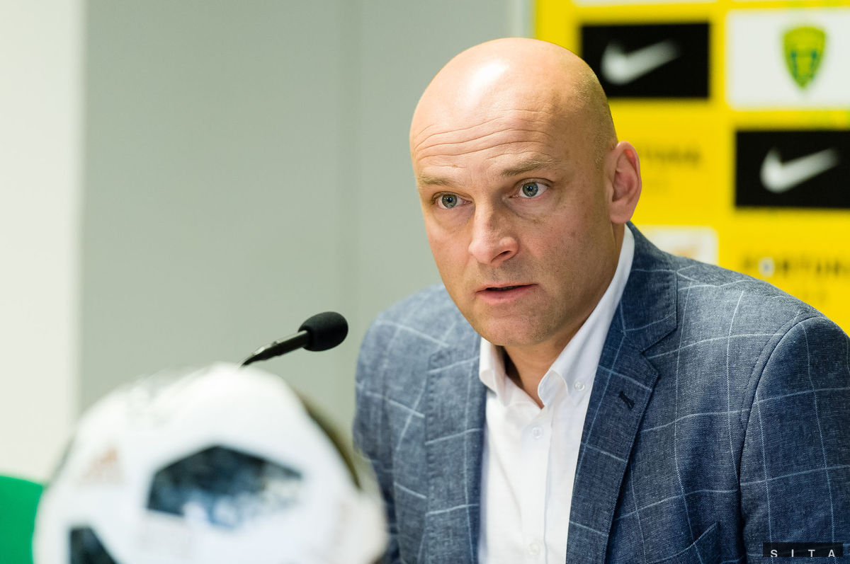 Tréner Žiliny Adrián Guľa.