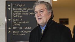 Bannon absolvoval v súvislosti s Ruskom dvadsaťhodinový výsluch v FBI