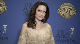 Samotárka Angelina Jolie si našla kamarátku! Prekvapivé, s ktorou herečkou si vyšla von